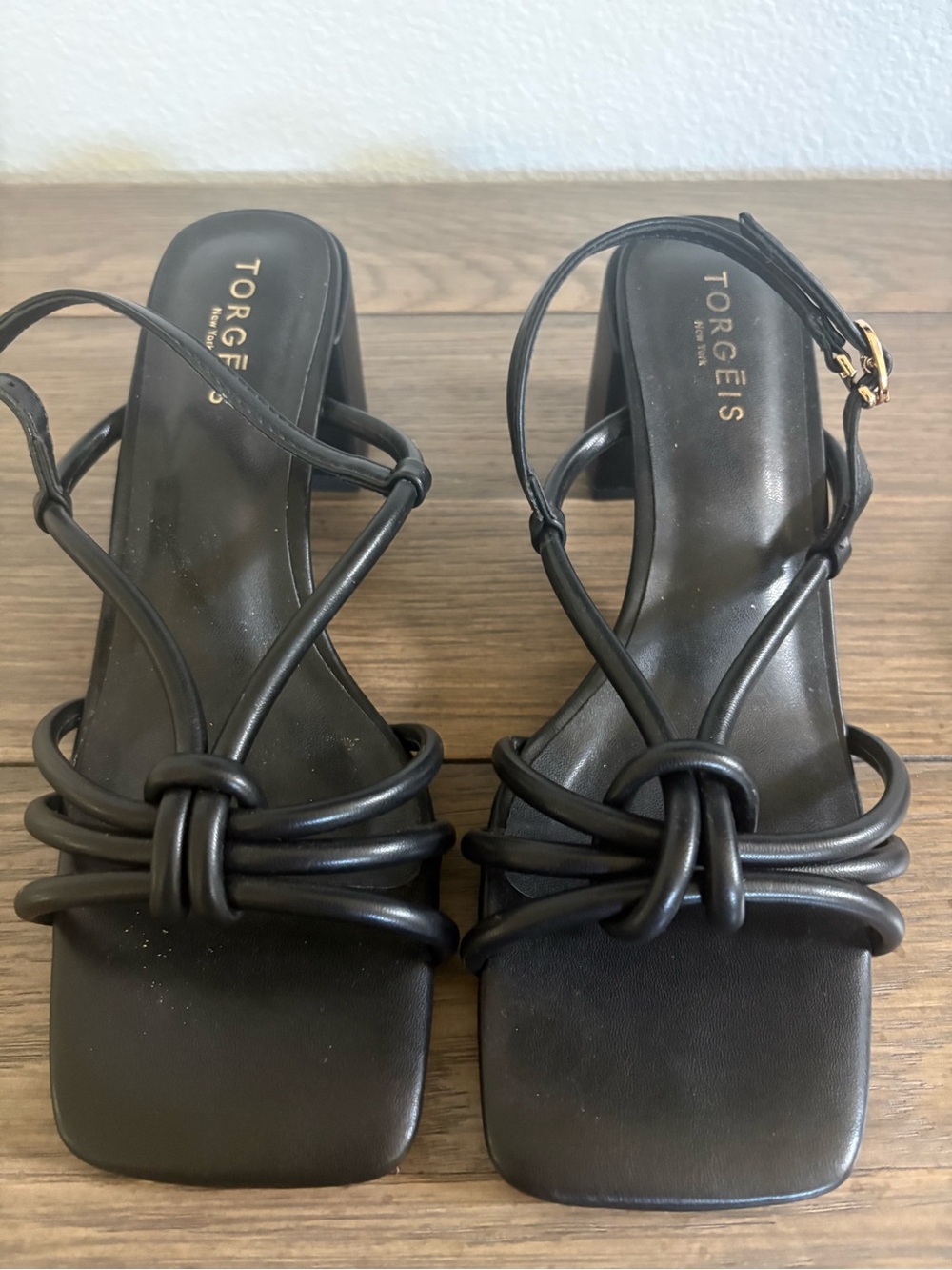 Torgeis Black Knotted Strappy Heels — Sleek Evening Sandals